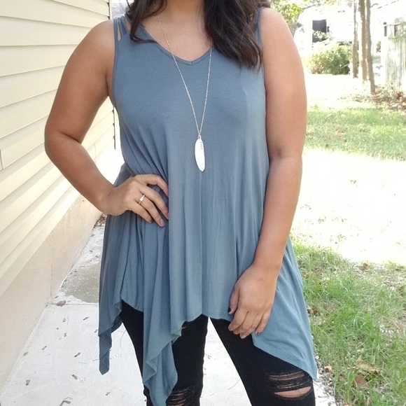 SAGE CUTOUT HANDKERCHIEF TANK TUNIC TOP - Picture 6 of 7